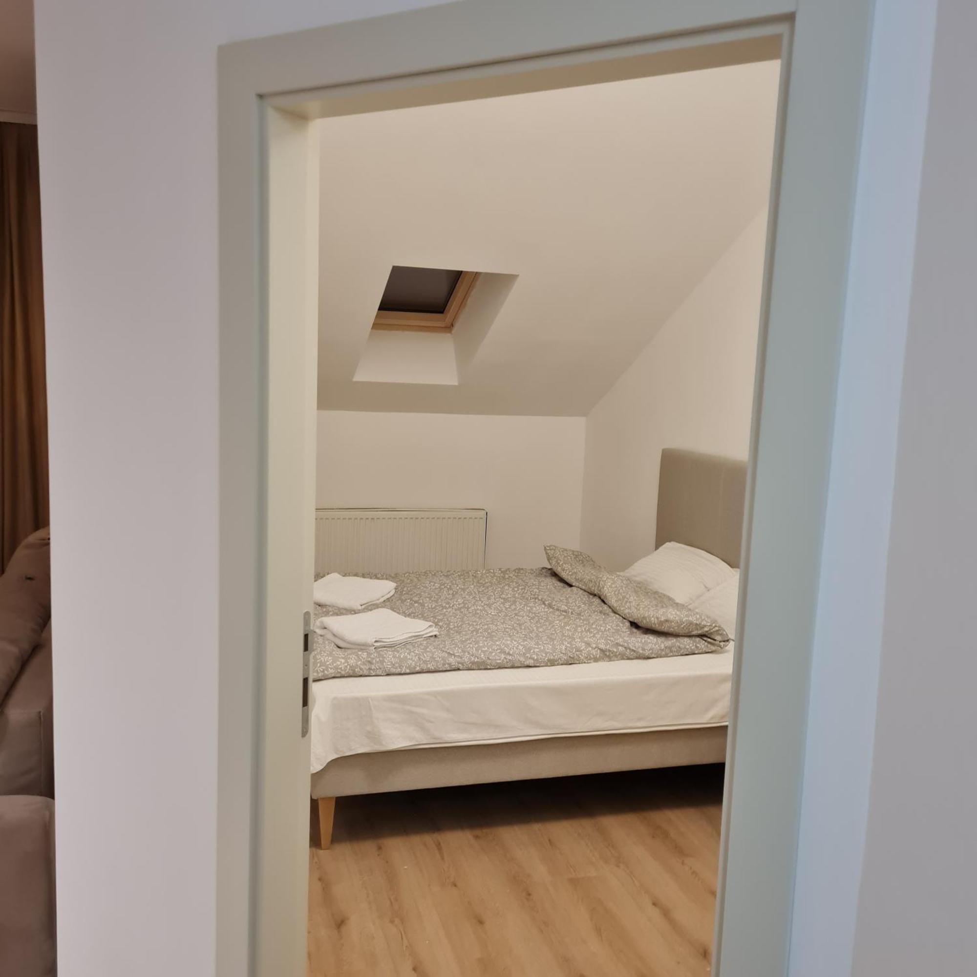 Apartment 5 Free Parking